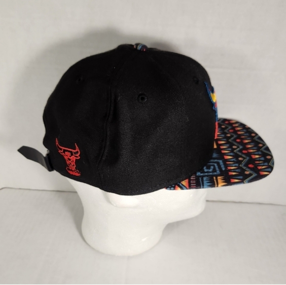NWT Men's Chicago Bulls New Era Adjustable Hat - Picture 2 of 9